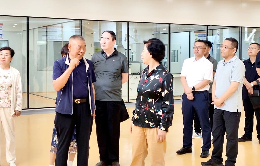 省政協(xié)黨組副書記、副主席何偉到甘肅傳祁甘味乳業(yè)調(diào)研