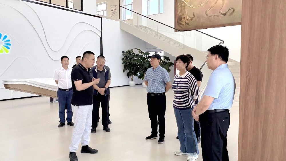 中國乳制品工業(yè)協(xié)會領(lǐng)導(dǎo)調(diào)研參觀甘肅傳祁甘味乳業(yè)